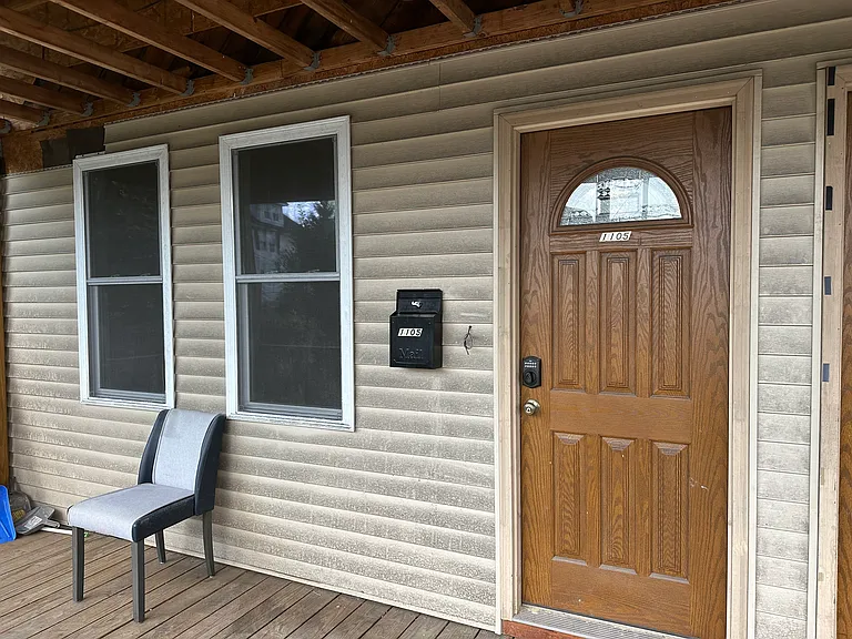 1105 N Main Ave — Photo 16