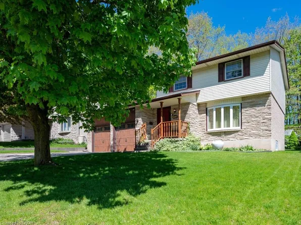 56 Gordon St, Cambridge, ON N1S 4K8