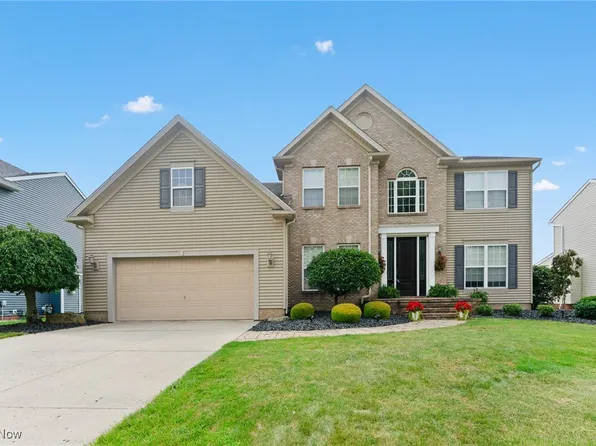 312 Dunn Dr, Girard, OH 44420