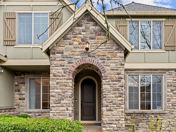 4th image of 12059 SW Stringer Ln