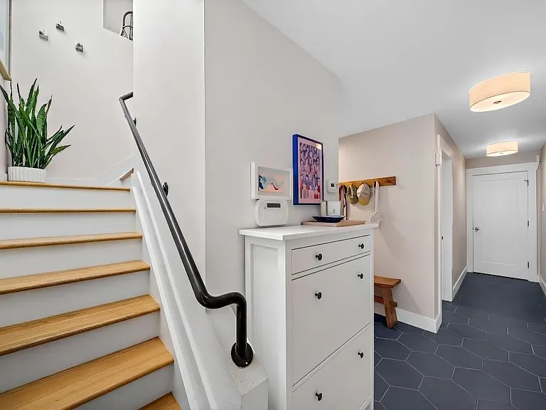 705 Usener St #B — Photo 15