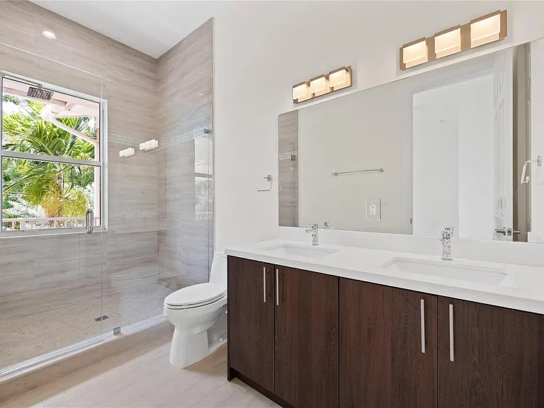 1430 SW 4th Ave #1430 — Photo 7
