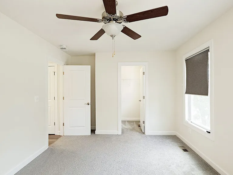 126 Longwood Dr #C — Photo 5