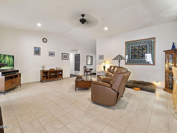 5th image of 7050 VISTA DE ORO --