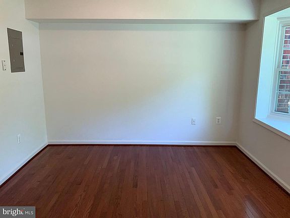 2nd image of 747 Azalea Dr #36
