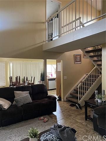 2nd image of 110 Oaktree Dr