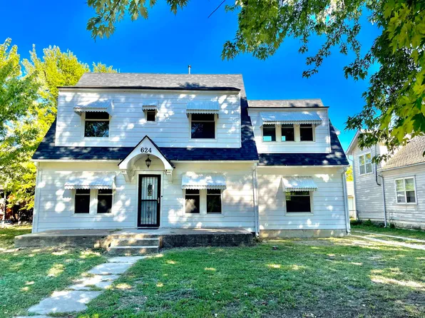 624 N 2nd St, Arkansas City, KS 67005