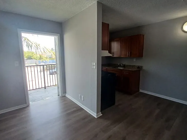 1015 NE 17th Ave — Photo 18