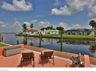 863 S Town And River Dr, Fort Myers, FL 33919
