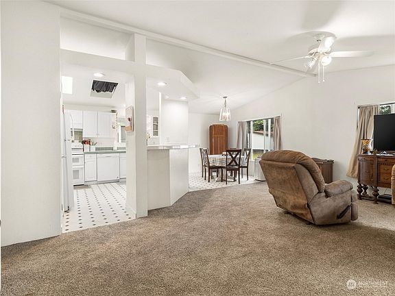 2nd image of 4401 37th Avenue SE #70