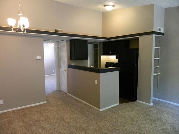 2nd image of 3804 Run Of The Oaks St APT B
