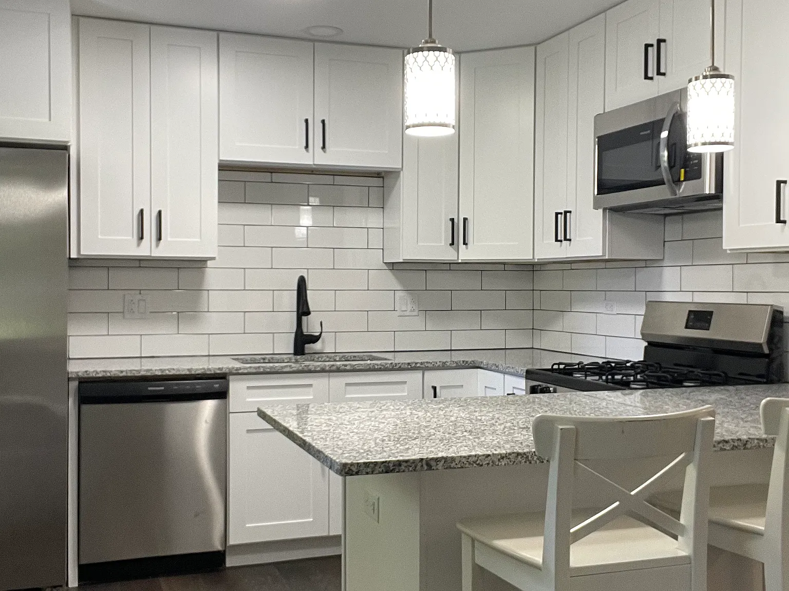 118 Sunshine Ln — Photo 4
