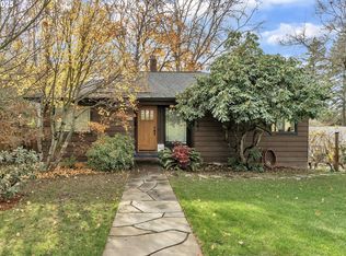 4524 SW Illinois St, Portland, OR 97221