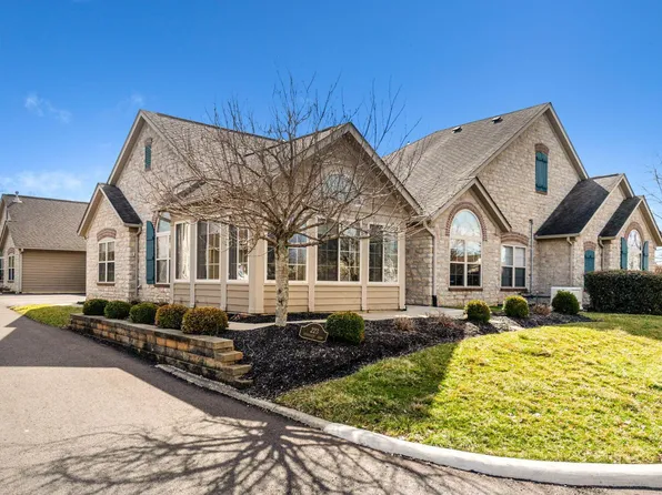 223 Stonegate Loop, Pataskala, OH 43062