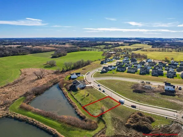 406 Michelle Lane #62, Cottage Grove, WI 53527