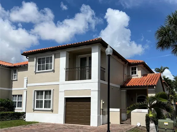 14372 NW 83rd Ave, Miami Lakes, FL 33016