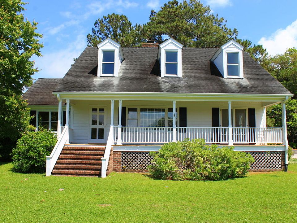 1st image of 218 Roanoke Ave