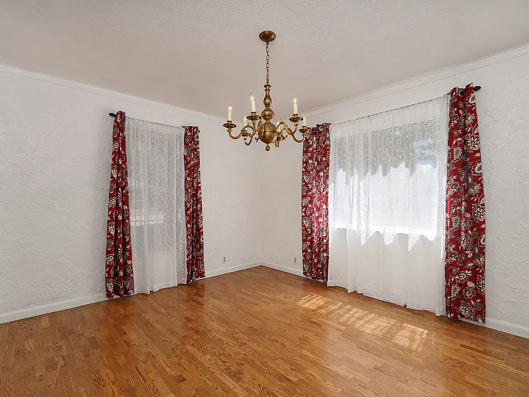 612 E Glendale St — Photo 11