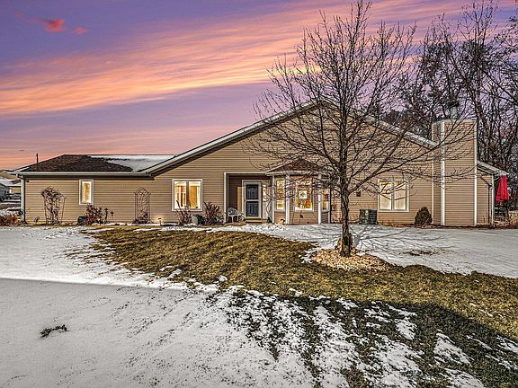 2nd image of 11314 Valley Dr