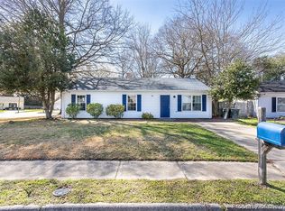 31 Tupelo Cir, Hampton, VA 23666