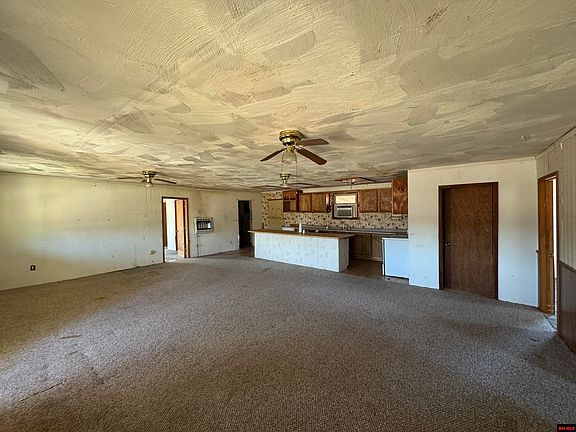 3rd image of 446 Steamboat Dr