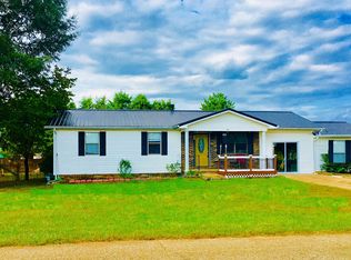 1081 Buckelew Bridge Rd, Anniston, AL 36207