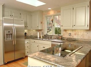 40 Westmont Rd, Avon, CT 06001