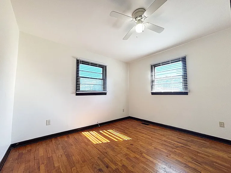 144 Lou Goddard Ln — Photo 5