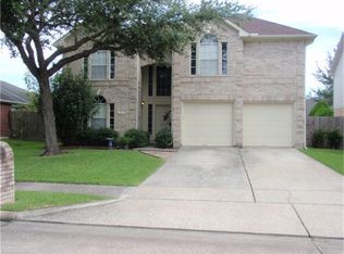 10905 Spruce Dr N, La Porte, TX 77571