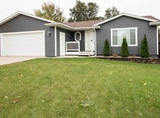 1317 E Old Hickory St, Sioux Falls, SD 57104