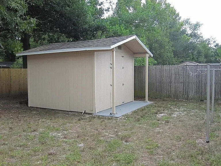 434 Hayton Ave — Photo 13