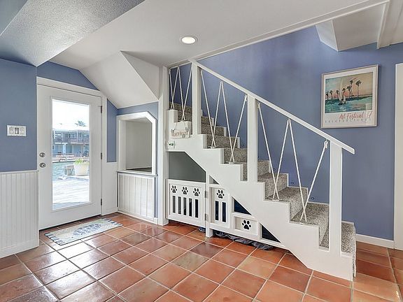 4th image of 1905 Bay Shore Dr