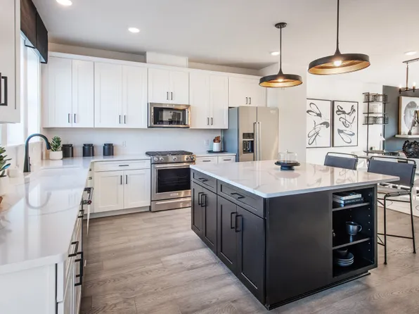 18 Driftwood Cir, Oceanport, NJ 07757