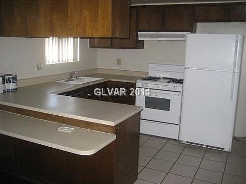3rd image of 2846 Klinger Cir APT 4