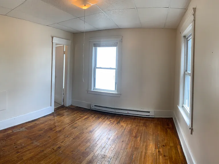2 N Main St #3L — Photo 8