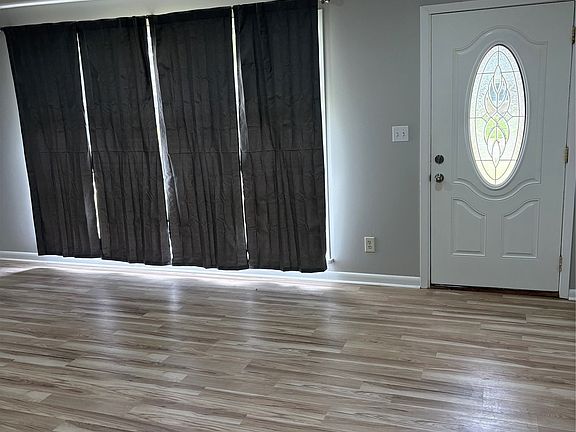 5th image of 1116 Len St