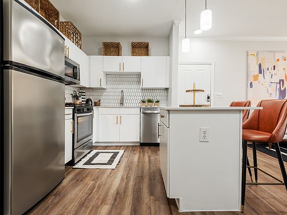 4th image of 12430 Metric Blvd #12101