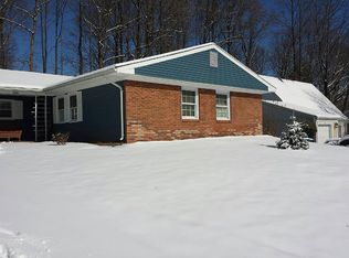 8828 Sweet Gum Pl, Springfield, VA 22153