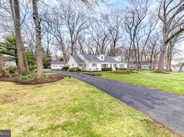 321 A Sharon Way, Monroe Township, NJ 08831