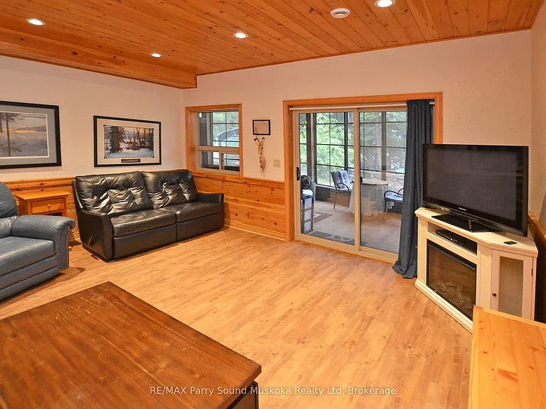 77 Amorak Trl — Photo 12