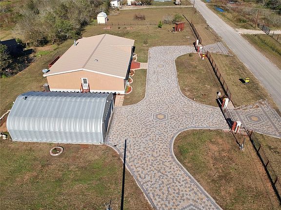 3rd image of 501 Texas Oak Dr