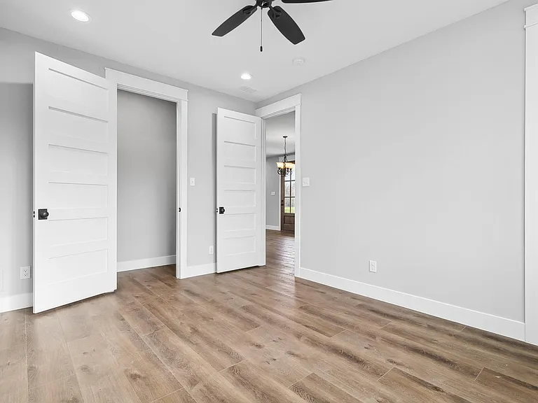 134 Crawford Rd — Photo 10