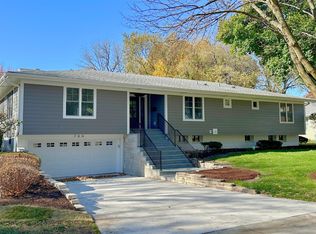 766 Hillside Ave, Glen Ellyn, IL