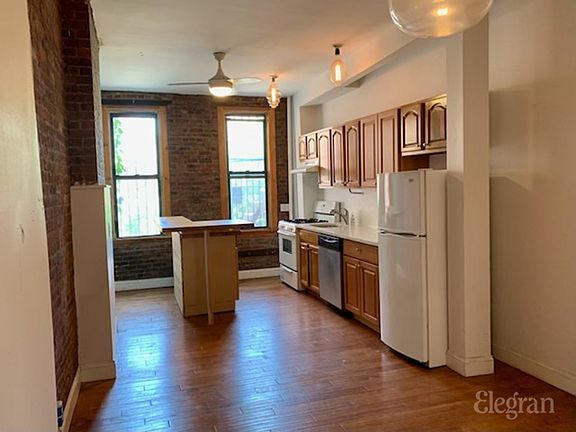 4th image of 136 Dikeman St APT 1L
