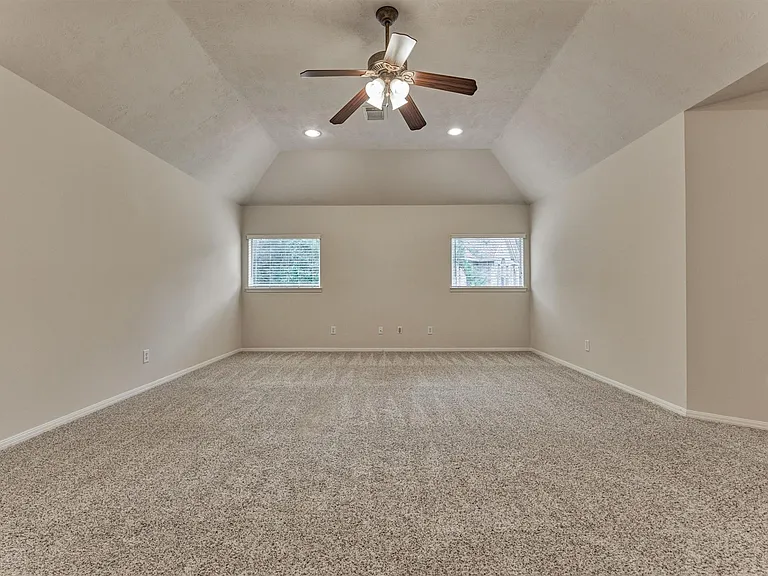 6615 Haughton Dr — Photo 33