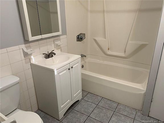 5th image of 51 McKinley Ave #1