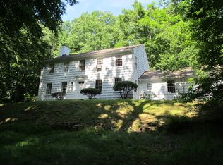 197 Hill Brook Ln, Fairfield, CT 06824