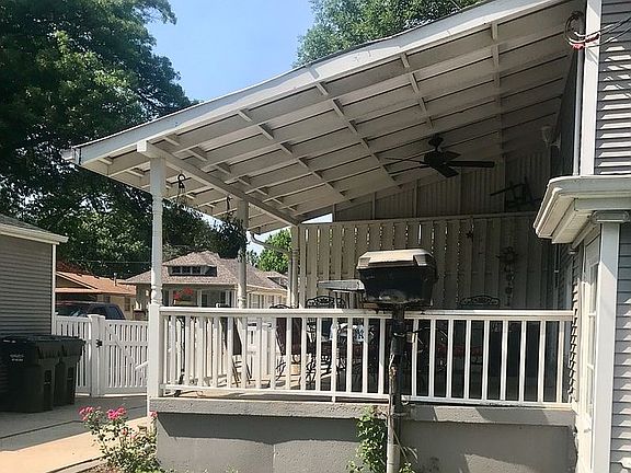 4th image of 857 N Linden St