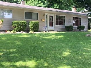 10 Devonwood Dr, Mooresville, IN 46158