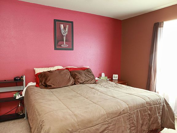 2nd image of 105 Dp Newman Cir